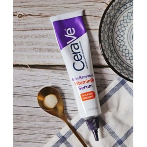 <span class=keywords><strong>Siero</strong></span> <span class=keywords><strong>viso</strong></span> illuminante Premium CeeraVe alla vitamina C con protezione antiossidante e miglioramento della luminosità della pelle - Product Image 3