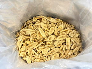 High Quality Crispy <b>Dried</b> Banana Chips OEM Banana Bites Bulk Food fruit <b>vegetables</b> fruit food beverage - Product Image 3