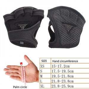 Palm Protector Wrist Support With Sweat Absorption Lightweight and Flexible Palm Grips for Strength Training - Product Image 5