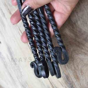 Pasador de Pelo Vikingo de Hierro Forjado Artesanal, Estilo Medieval Rústico, Marlin Spike, Forjado a Mano - Product Image 6