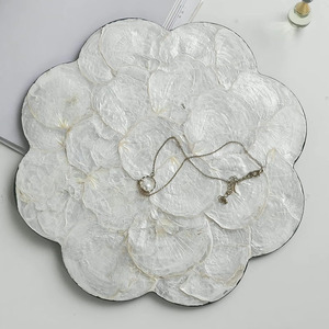 Sous-plats ronds en nacre bohème écologiques en rotin pour table à manger, décorations personnalisées, usine du Vietnam - Product Image 1