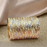 Bracelets en or plaqué trois tons en gros, bracelets en or multicolores, bijoux de mode, ensemble de bracelets trois tons, ensemble de bracelets tricolores