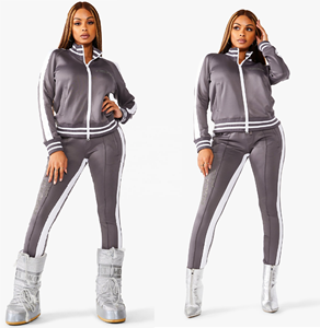 Urban Wear ชุดวอร์มแบบมีซิปสำหรับผู้หญิง,ชุดวอร์มแบบมีซิปด้านหน้าคอและสายรัดด้านข้างเหมาะสำหรับผู้หญิงที่มีแถบด้านข้าง - Product Image 1