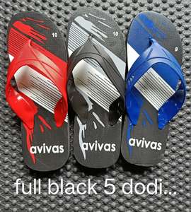 Chappals Hawaïens pour Hommes de Haute Qualité 5 Dodi Antidérapants en Caoutchouc – Tongs Confortables pour Usage Quotidien Disponibles à la Vente - Product Image 4