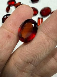 Pierre de grenat Hessonite de designer pour la fabrication de pendentifs, pierre précieuse facettée de grenat Hessonite hautement polie au meilleur prix - Product Image 3