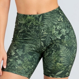 Shorts de pole dance modernes pour femmes, avec tissu doux et adhérent, offrant un maintien sûr, une coupe confortable et une mobilité flexible. - Product Image 2
