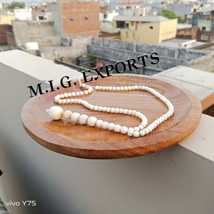 Collar o joyería de hueso de búfalo. Se utilizan frecuentemente para expresar estéticas únicas, góticas o naturales. por M.I.G. EXPORTACIONES. - Product Image 5