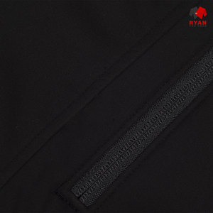 แจ็คเก็ตซอฟต์เชลล์แบบมีซิปสำหรับผู้ชาย ดีไซน์สั่งทำพิเศษจาก Ryan Pro Gear พร้อมโลโก้สั่งทำพิเศษ คอตั้ง - Product Image 2
