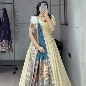 Lehenga Choli en soie Paithani bleue de qualité supérieure pour femmes, avec dupatta de créateur, idéal pour les mariages, disponible au meilleur prix. - Product Image 4