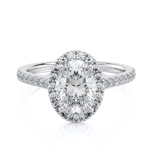 Bague de fiançailles ovale en diamant de laboratoire de 1,75 carat avec halo, en or blanc 14 carats, pavée, bijoux de mariée - Product Image 1
