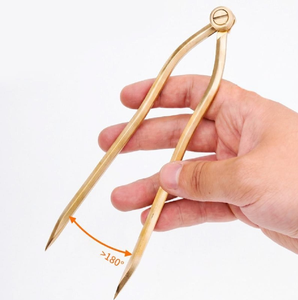 Diviseur d'artiste en laiton courbé, outil de dessin à motif droit, offrant un grand angle, disponible à prix de gros. - Product Image 1