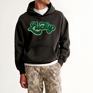 Sweat-shirt à capuche vert anthracite à lettres en relief, style streetwear minimaliste, en coton épais, avec logo personnalisé, approvisionnement en gros usine - Product Image 2