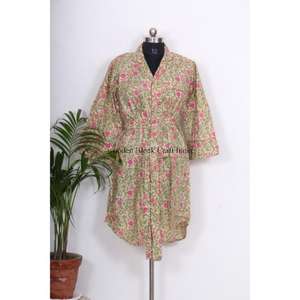 เดรสผ้าฝ้ายอินเดียสำหรับผู้หญิง ความยาวปานกลาง พิมพ์ลายดอกไม้ด้วยมือ สไตล์วินเทจน่ารัก สำหรับฤดูใบไม้ผลิ ฤดูหนาว ฤดูร้อน ใส่ลำลองหรือไปงานปาร์ตี้ได้ มีกระดุม - Product Image 1