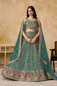 Lehenga Choli vert émeraude brodé avec imprimé floral et dupatta en organza pour les demoiselles d'honneur - Product Image 1