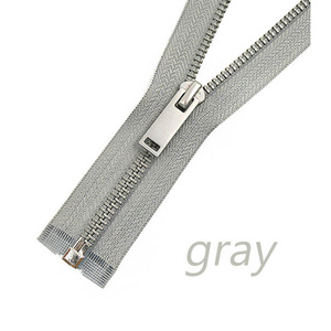 Fermetures éclair métalliques personnalisées avec curseur autobloquant, extrémité ouverte, légères, pour vestes, manteaux, sacs, vêtements et accessoires. - Product Image 3