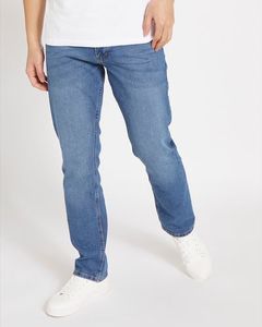 Jeans en denim confortables et ajustés pour hommes, avec des options de style décontracté et streetwear - Product Image 5