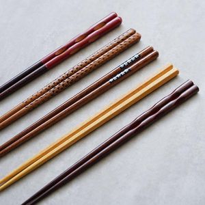 ชุดตะเกียบไม้สีน้ำตาลเข้ม งานแฮนด์เมดจากไม้กระถินณรงค์ ดีไซน์มินิมอล ใช้ซ้ำได้ - Product Image 6