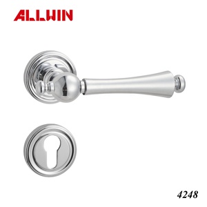 Elegant <b>Modern</b> Design Shining Gold Solid Brass <b>Door</b> Lever <b>Handle</b> Lock <b>Set</b> for Hotels - Product Image 5