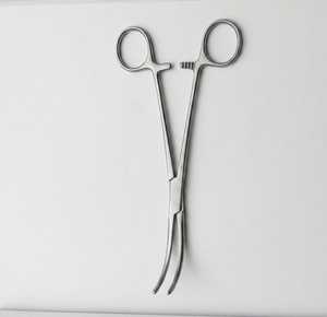 Pinces Glover Vena Cava personnalisées OEM 215 mm en acier inoxydable, forceps d'occlusion vasculaire atraumatique, modèle d'instrument chirurgical - Product Image 4