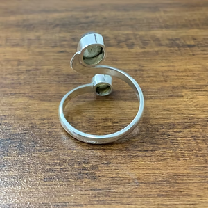 Anti tarnish 925 Silver <b>Labradorite</b> Gemstone <b>Ring</b> for Unisex Fine Jewellery Everyday Wear & Any Occasion Wear - Product Image 4