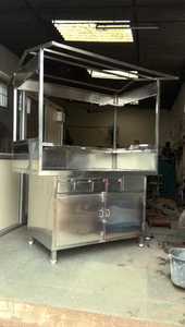 Chariot de service alimentaire mobile en acier inoxydable avec auvent et armoire de rangement, facile à nettoyer, idéal pour la vente de nourriture de rue - Product Image 6