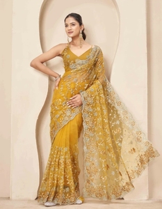 Sari de viscosa bordado estilo Bollywood para mujer KV con característica de secado rápido y blusa sin coser (mostaza) Otoño - Product Image 1
