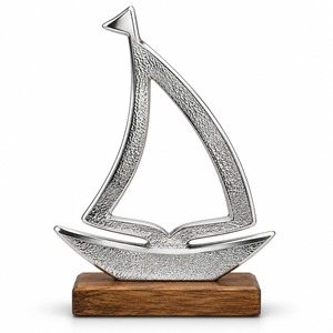Objet décoratif moderne en forme de voilier argenté avec base en bois, décoration de table, art métallique, thème marin, cadeau souvenir - Product Image 1