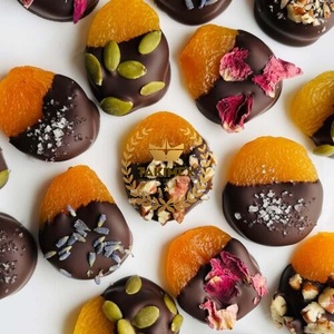 Mangue enrobée de chocolat, mangue séchée moelleuse, fruit tropical sucré avec enrobage chocolaté, fruit moelleux enrobé de chocolat - Product Image 5