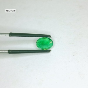 ผู้จัดจำหน่ายโดยตรง พลอยมรกตแซมเบียทรงรี 1.50 กะรัต สีเขียวธรรมชาติ ขนาด 9.10-6.70-4.00 มม. พลอยหลวม เกรด 3A สำหรับทำเครื่องประดับตามสั่ง - Product Image 2