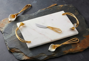 Juego de espátulas para queso de diseño antiguo con mango dorado y tabla de cortar, ideal para uso en la cocina, vajilla y uso doméstico. - Product Image 5