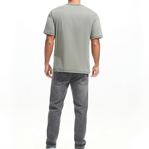 เสื้อยืดแขนสั้นคอกลมสีเทาสำหรับผู้ชาย ผ้าถักเนื้อเจอร์ซีย์ 100% ผ้าฝ้าย ระบายอากาศได้ดี ทรงปกติ สวมใส่สบาย - Product Image 5