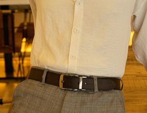 Ceintures de Luxe Personnalisées de Haute Qualité pour Hommes – Cuir Véritable Élégant, Logo Personnalisé, Style Tendance, Boucle Ardillon de Bonne Qualité – Vente en Gros - Product Image 4