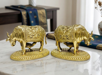 Patung Sapi dan Anak Sapi dari Kuningan Murni 4.5x3x3.5cm 100% Kuningan Gau Mata Murti Buatan Tangan Tahan Lama untuk Puja Kuil & Dekorasi Rumah Hadiah Spiritual