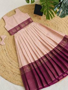 HENIXA CREATION Lehenga Choli de Algodón Puro Premium con Tejido Zari, Acabado en Lona, Blusa Tejida con Zari Pesado, Tradicional para Niñas - Product Image 2