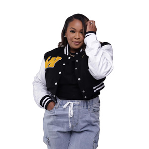Vestes de baseball universitaire sur mesure pour femmes avec manches en cuir Patchs de broderie en chenille élégants Matériau de remplissage en coton - Product Image 3