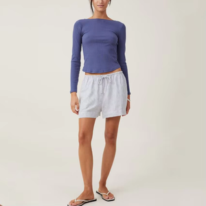 Shorts de sport décontractés d'été personnalisés pour femmes avec taille élastique, poches et cordon de serrage - Product Image 2