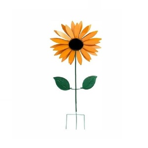 Nouvelles Décorations de Jardin Extérieures Étanche et Écologiques : Piquets Floraux en Métal Luminescents en Forme de Marguerites - Product Image 6