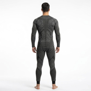 Ensemble de compression pour hommes, vêtements de sport pour l'entraînement, tissu à séchage rapide, flexible, confortable, design deux pièces, parfait pour la salle de sport - Product Image 2