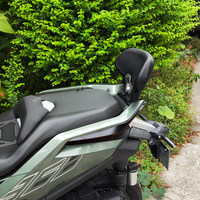 Appui-dos passager Zontes 368G à installation non destructive, support lombaire arrière pour scooter, position des trous d'origine