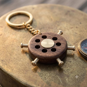 Llavero giratorio de metal vintage con diseño de rueda de barco, llavero metálico redondo con acabado de madera para regalos - Product Image 2