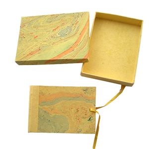 Album photo en papier de couleur marbre jaune recyclé fait à la main, personnalisé avec boîte de couleur assortie, exporté par Camlon du Rajasthan - Product Image 3