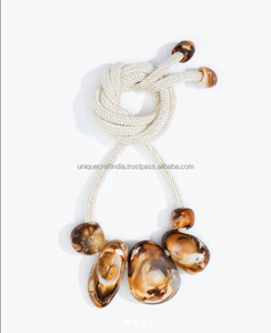 Collar de resina hecho a mano para mujer, joyería de moda con cadena de cuentas, perla, piedra principal, estilo religioso para fiestas, India - Product Image 6