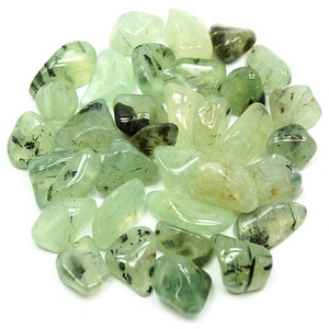 Pierres de préhnite polies, pierres précieuses vertes naturelles de forme irrégulière pour la décoration intérieure Feng Shui, agate de Rais du Gujarat - Product Image 5