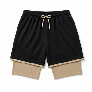 Shorts Bermuda en maille noire pour homme avec doublure beige, taille à cordon de serrage, style décontracté et sportif, tissu tricoté à séchage rapide - Product Image 1