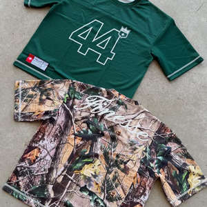 Camiseta Deportiva de Malla para Hombre, Estilo Vintage, Doble Capa, con Estampado Retro de Fútbol y Baloncesto, Corte Cuadrado - Product Image 1