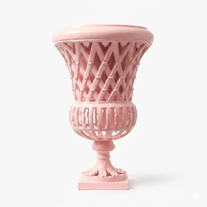 Urnes de jardin classiques en métal blanc avec motif en treillis pour la décoration intérieure et extérieure du jardin, jardinières pour fleurs - Product Image 3