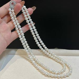 Collier original vintage exquis en forme de trèfle à quatre feuilles, collier en émail à l'huile, luxe léger, collier en perles de qualité supérieure - Product Image 2