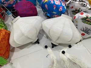 Linterna de Lino Vietnamita Hecha a Mano al por Mayor para Decoración de Bodas, Linterna de Bambú de Hoi An, Elegante y Sofisticada - Product Image 3