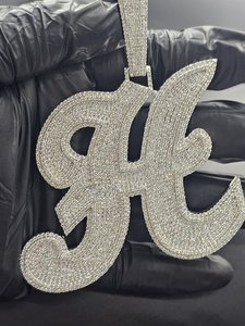 Colgante personalizado con letra y diamante moissanita, colgante con nombre personalizado, estilo hip hop, plata de ley 925, hecho a mano, para uso unisex. - Product Image 4