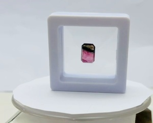 Tourmaline naturelle bicolore de forme octogonale, 5,20 carats, pièce unique, qualité supérieure, pour la création de bijoux personnalisés et de créations de designers. - Product Image 2